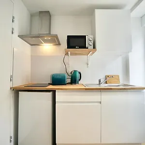 https://lannexe-a-2-pas-de-la-mer-hyper-centre.inbrittany.com