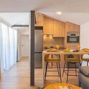 https://feelathome-atarazanas-apartments.es-andalucia.com